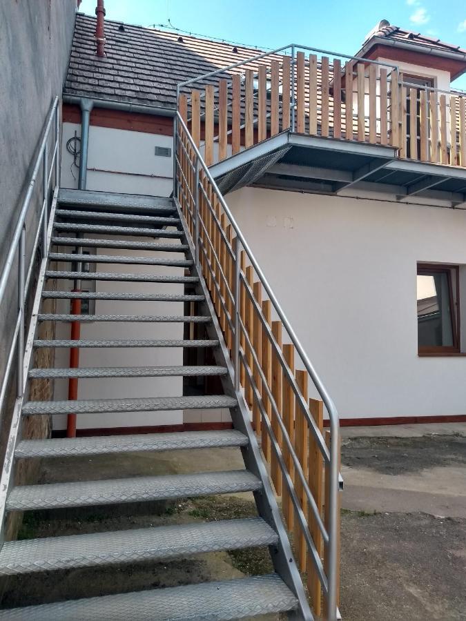 Apartmany Lono Jičín Exterior foto