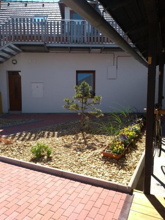 Apartmany Lono Jičín Exterior foto