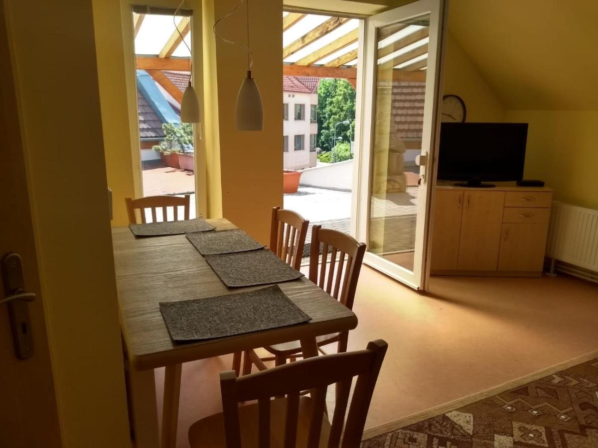 Apartmany Lono Jičín Exterior foto